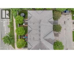 12 BRANTWOOD PARK Road UnitNo. C2 - 41