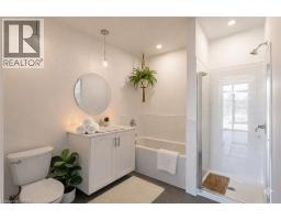 38 HARBOUR Street UnitNo. 306 - 9