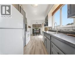 33 HALLMARK Street - 13