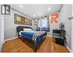 33 HALLMARK Street - 21