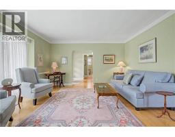 19 SPRINGFIELD Drive - 21