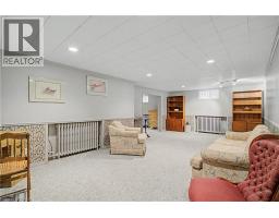 19 SPRINGFIELD Drive - 37
