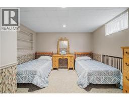 19 SPRINGFIELD Drive - 40