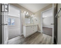 32 ARLINGTON Parkway - 20