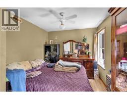 34 YOUNG Street - 36