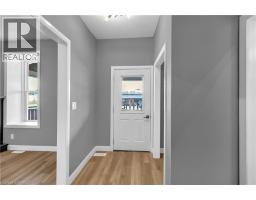 34 YOUNG Street - 6