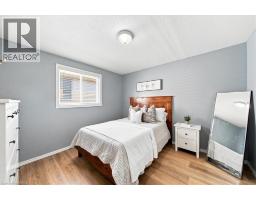 2 DUNTON Lane - 25