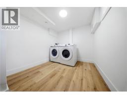 92 FAIRVIEW Drive - 25