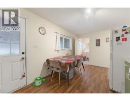 128 MARY Street - 8