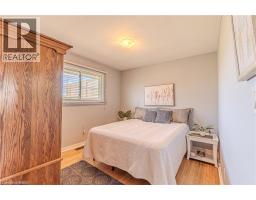 591 GOVERNORS Road E - 14