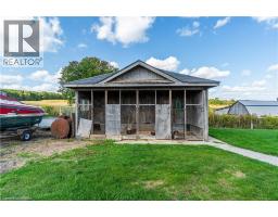 591 GOVERNORS Road E - 35