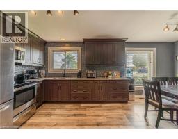 591 GOVERNORS Road E - 5