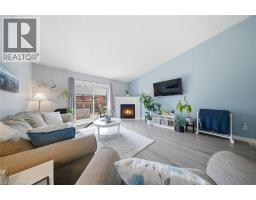 385 PARK Road N UnitNo. 10 - 4