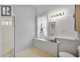 303 DALHOUSIE Street - 26