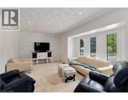 232 PARIS Road - 17
