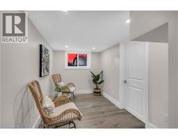 40 PALACE Street - 26