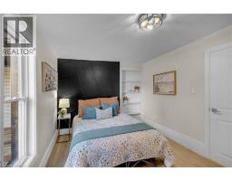 71 KENT Street N - 16
