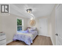 71 KENT Street N - 18