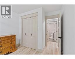 10 STYMIE Boulevard - 35