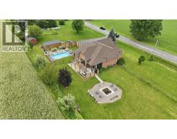 5 FALKLAND Road - 34