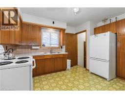 16 PARIS Road - 16