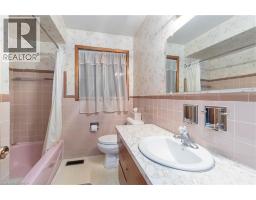 16 PARIS Road - 20
