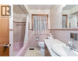 16 PARIS Road - 21