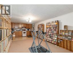 16 PARIS Road - 36