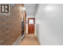 16 PARIS Road - 44