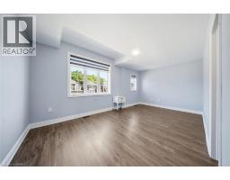 18 MACKLIN Street - 15