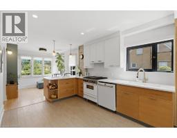 250 DUFFERIN Avenue - 13