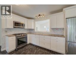 6 BAYLY Drive - 12