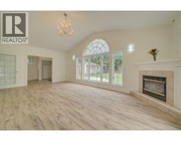 6 BAYLY Drive - 21