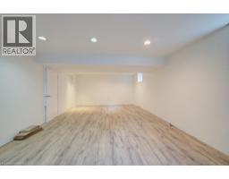 6 BAYLY Drive - 29