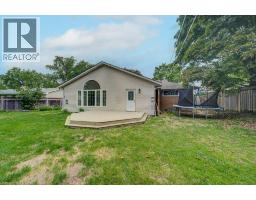 6 BAYLY Drive - 41