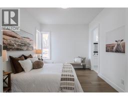 2 HUDSON Drive - 12