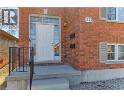 253 WELLINGTON Street - 6