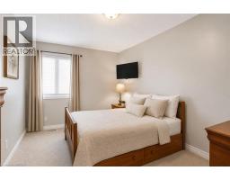 3 OLIVER Court - 18