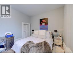 23 LYONS Avenue - 13