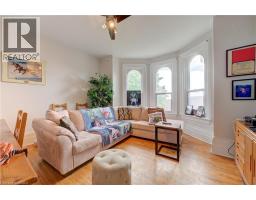 23 LYONS Avenue - 16