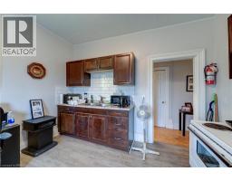 23 LYONS Avenue - 20