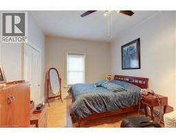 23 LYONS Avenue - 22