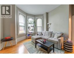23 LYONS Avenue - 24