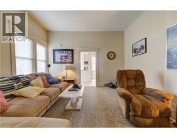 23 LYONS Avenue - 37