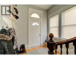 23 LYONS Avenue - 4