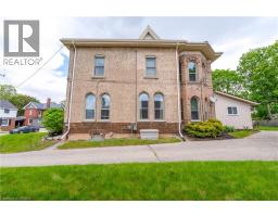 23 LYONS Avenue - 41