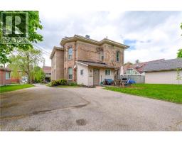 23 LYONS Avenue - 43