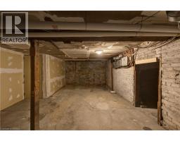 23 LYONS Avenue - 45