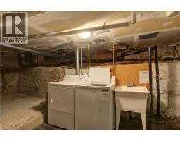 23 LYONS Avenue - 48