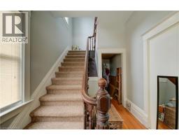 23 LYONS Avenue - 5